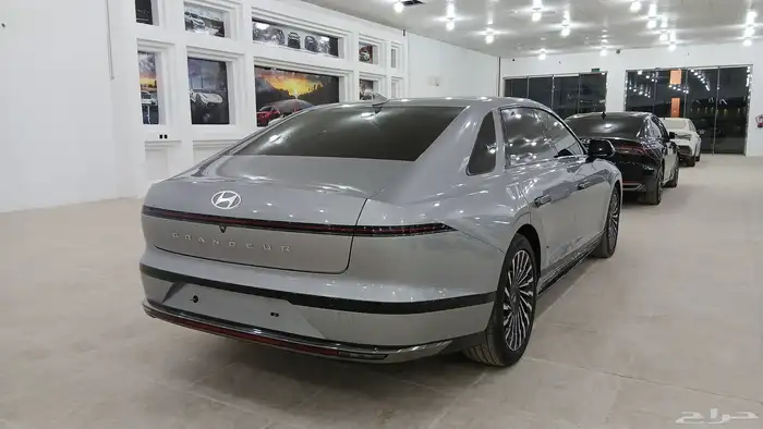 ازيرا 2023 الشكل االجديد ممشى 42 الف 34