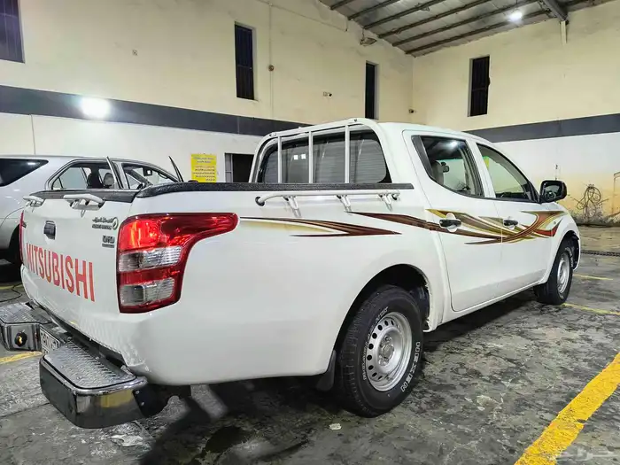 للبيع مستبيشي بكب L200 ديزل 2018 4