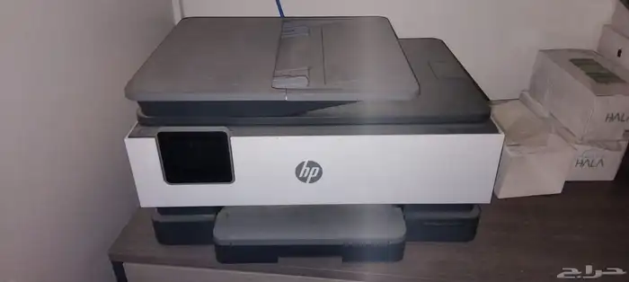 عدد اثنين مكتب وطقم كراسي واثنين كمبيوتر كامل 5