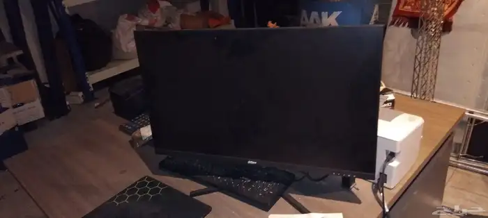 عدد اثنين مكتب وطقم كراسي واثنين كمبيوتر كامل 1