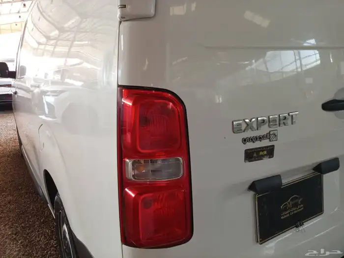 فان بيجو ( 2022 ) اكسبيرت بضاعه ديزل 10