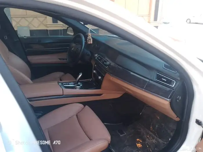 بي ام دبليو 2009 750 فل للبيع 17