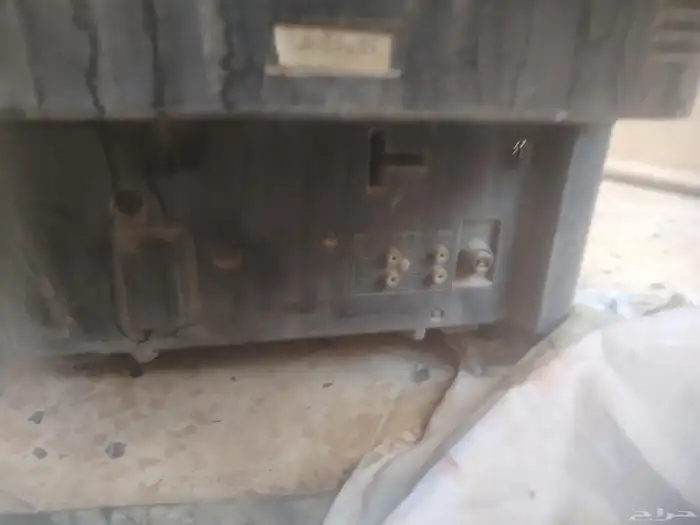 تلفزيون توشيبا 21 بوصه شغال تم تجربته كهربا 220 1