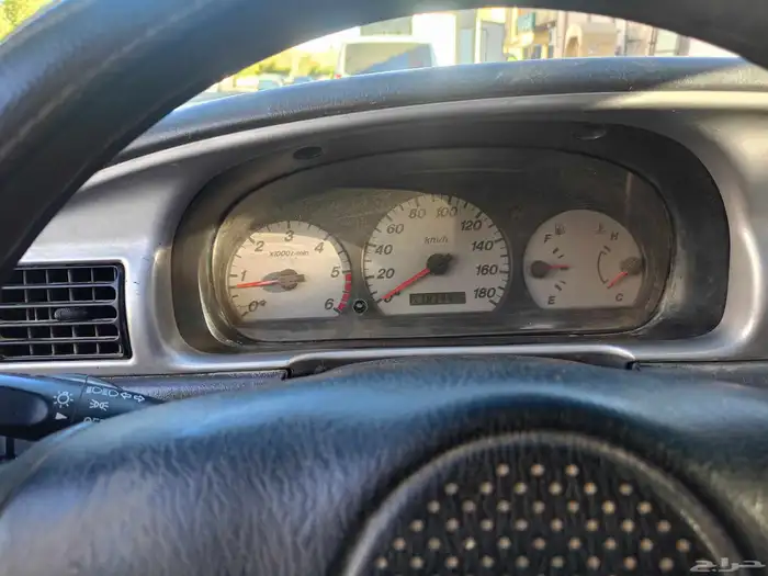 وانيت فورد رينجر موديل 2005 6