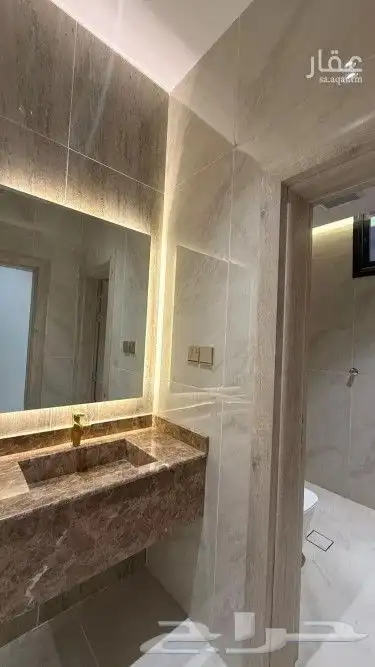 فيلا كبيرة مستقلة للبيع في العزيزية - المحيسن 2