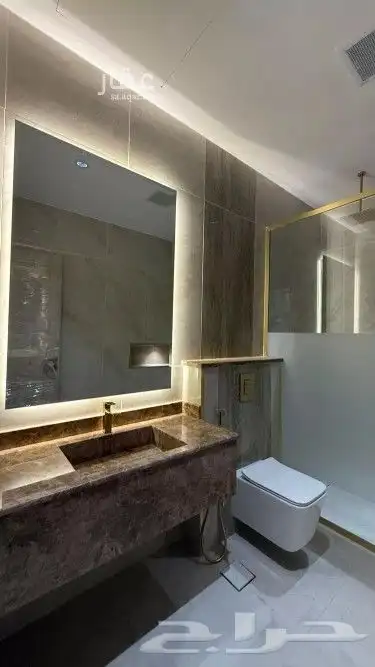 فيلا كبيرة مستقلة للبيع في العزيزية - المحيسن 12