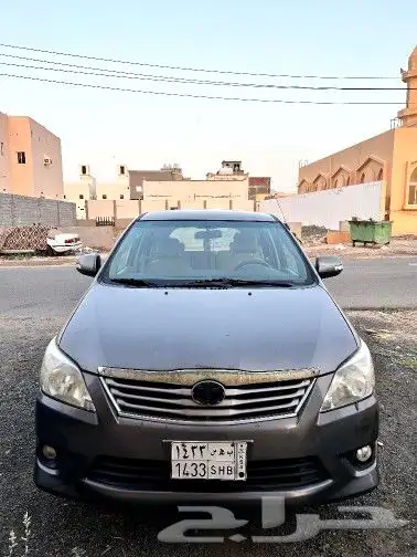 تويوتا إنوفا 2012 فل كامل ممشى 210 الف فقط 0