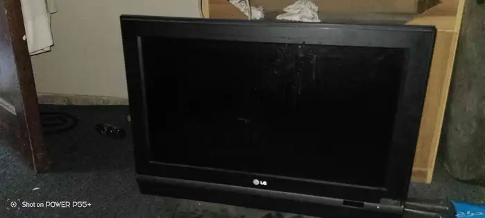 شاشة ال جي 26 بوصه وجهاز كاميرات المراقبة 2