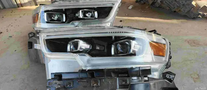 طقم شمعات دوج رام 2019الى2022 2