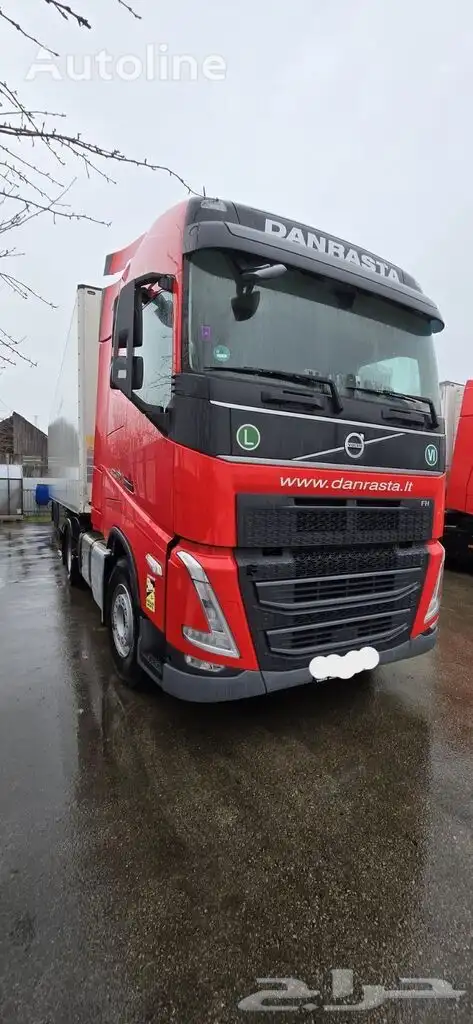 شاحنة فولفو2021م 1