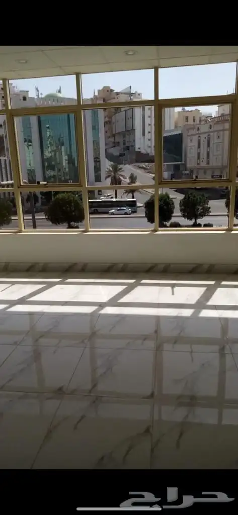 مكتب اداري تجاري مساحة 78 متر على الطريق الدائري الثالث 3