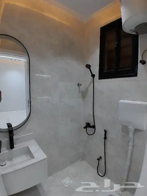 للبيع شقه دور ثاني مصعد راكب جاهز تشطيب راقي بدرة الموسي 17