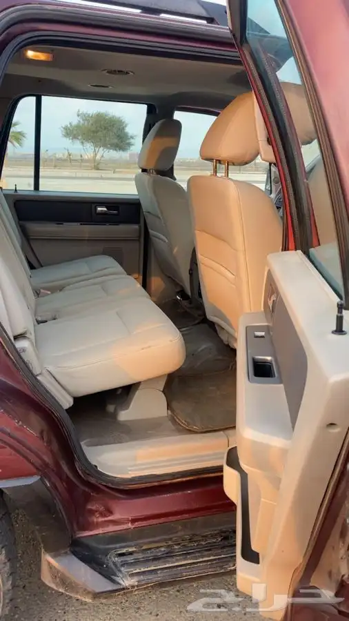 فورد اكسبديشن 2011 8