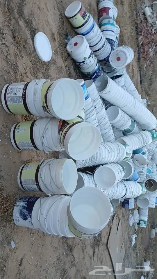 مخافق حمام سطول نظيفة جدا 0