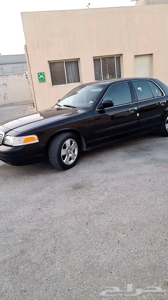 للبيع فورد فيكتوريا 2011 5