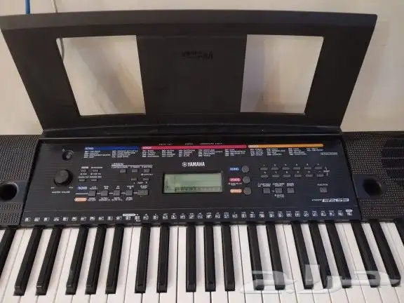 بيانو ياماها YAMAHA E26 للبيع 2