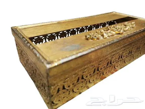 للهواة.. علبة مناديل تراثية لها قرابة 45 عاما 2