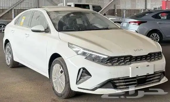 كيا k3 فل كامل وارد صيني 2025 ابيض ب61000 شامل الضريبة 3