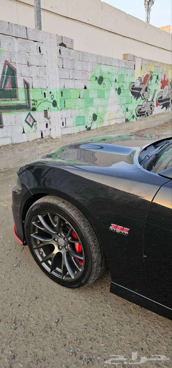 للبيع تشارجر2015 SRT 6.4 بلاك روف نظيف 2