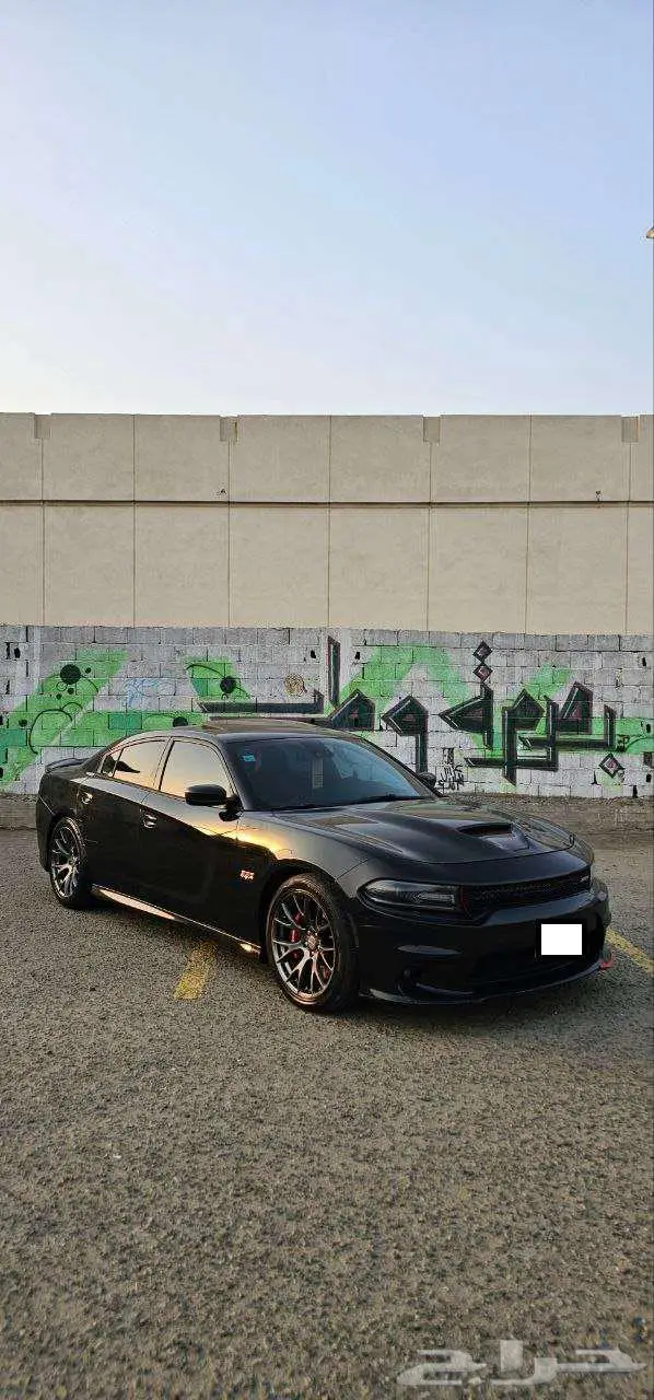 للبيع تشارجر2015 SRT 6.4 بلاك روف نظيف 6