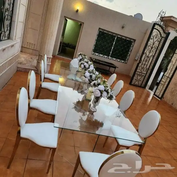 تأجبر كراسي طاولات 8