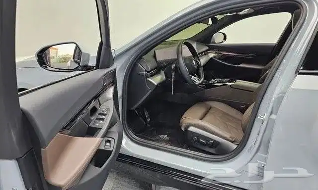 BMW 520I M Kit 2025 استيراد كوريا - معرض العصيمي 5