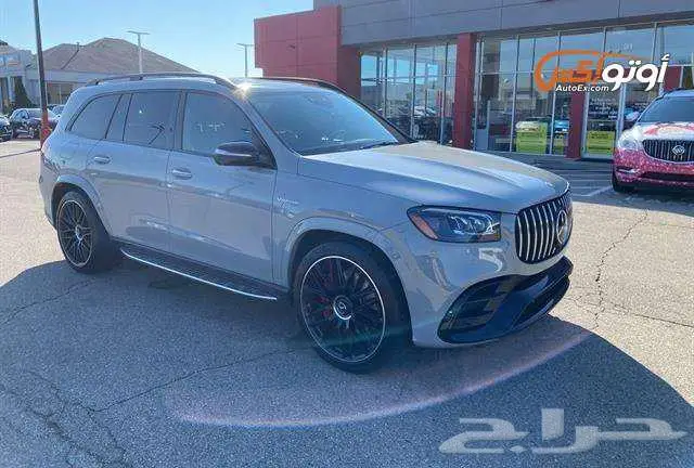 2025 مرسيدس GLS 63 AMG 4