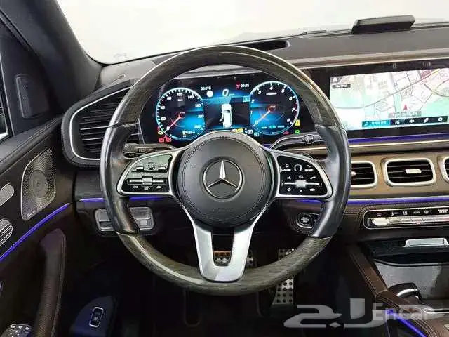 مرسيدس GLS580 موديل 2022 8