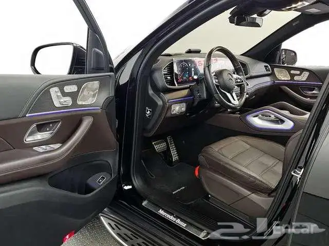 مرسيدس GLS580 موديل 2022 4