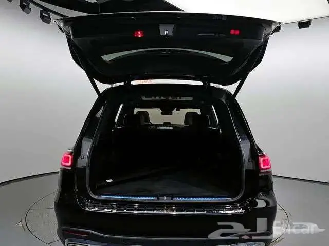 مرسيدس GLS580 موديل 2022 19