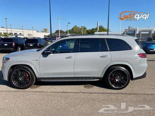 2025 مرسيدس GLS 63 AMG 1