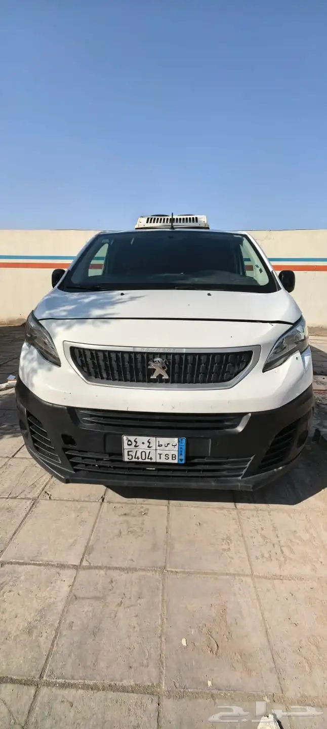 فان بيجو موديل 2022 الممشى 152 نظييف جد ا 2