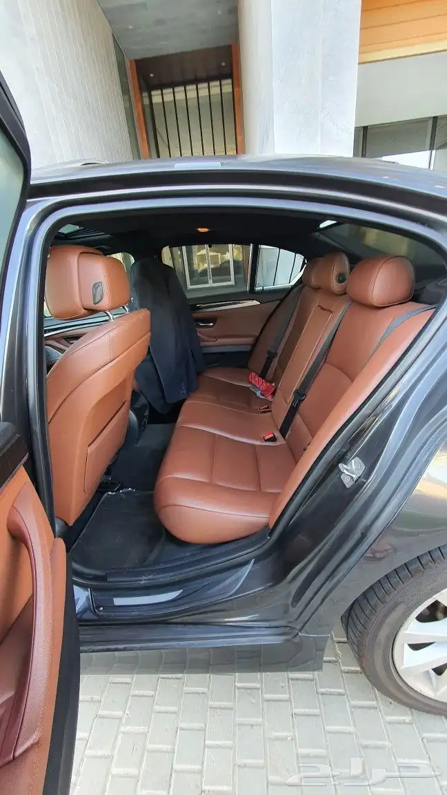 بي ام دبليو 528 2012 نظيفه للبيع 6