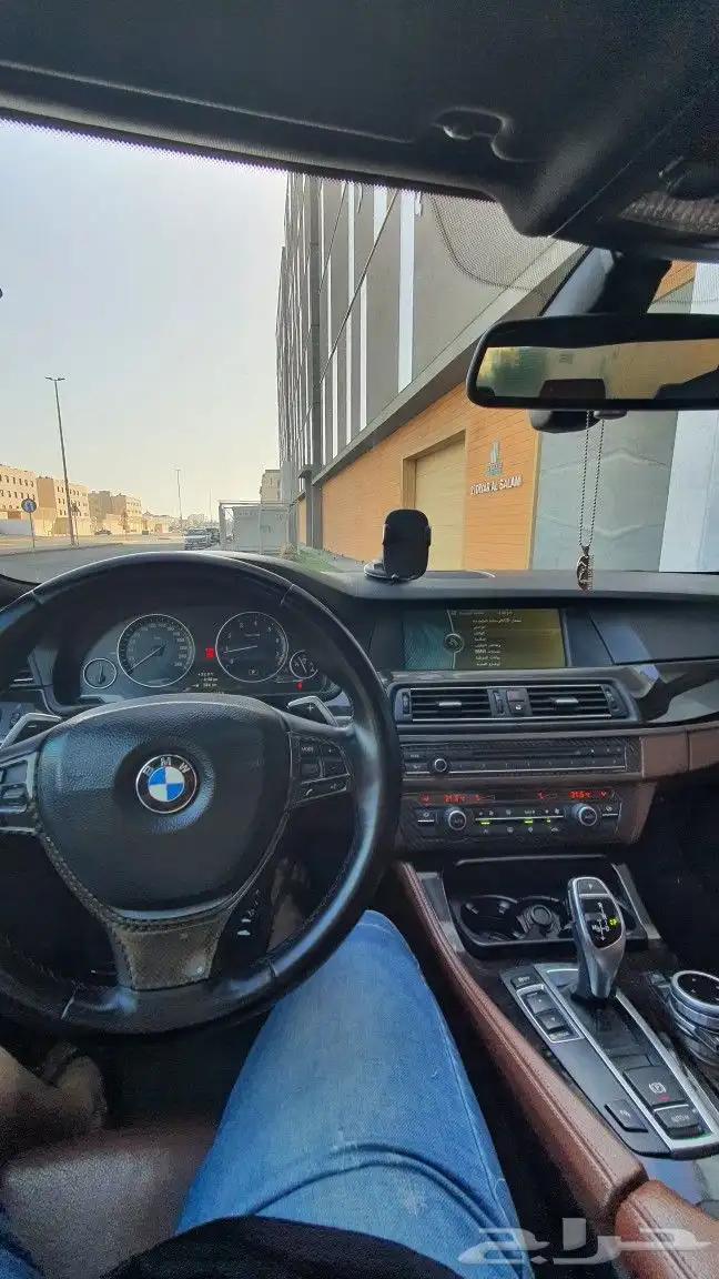 بي ام دبليو 528 2012 نظيفه للبيع 8