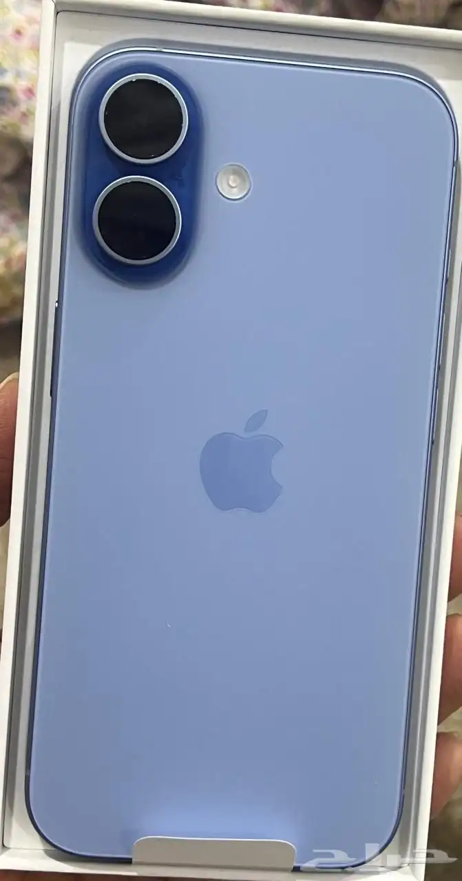 ايفون 17 العادي 2