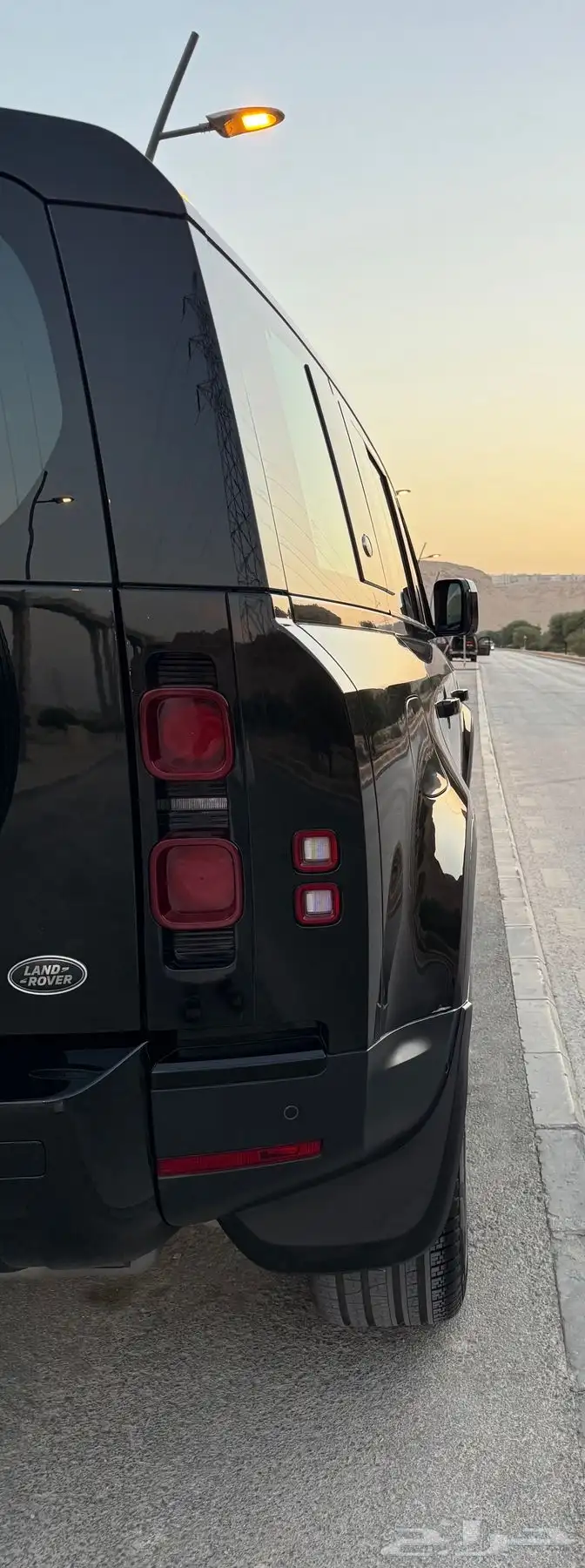 ديفندر 2020 V6 12