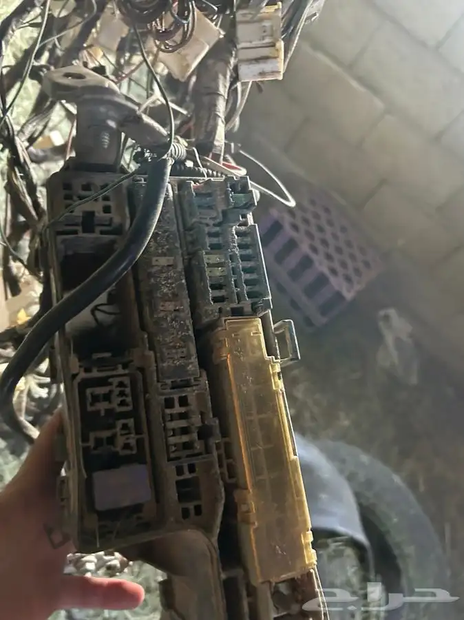 للبيع قطع هايلكس 13