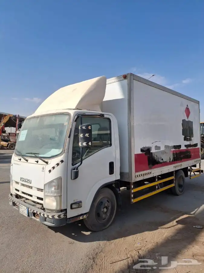 ايسوزو دينه ثلاثة طن موديل  2009 2