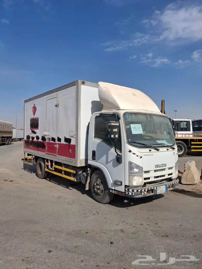 ايسوزو دينه ثلاثة طن موديل  2009 1