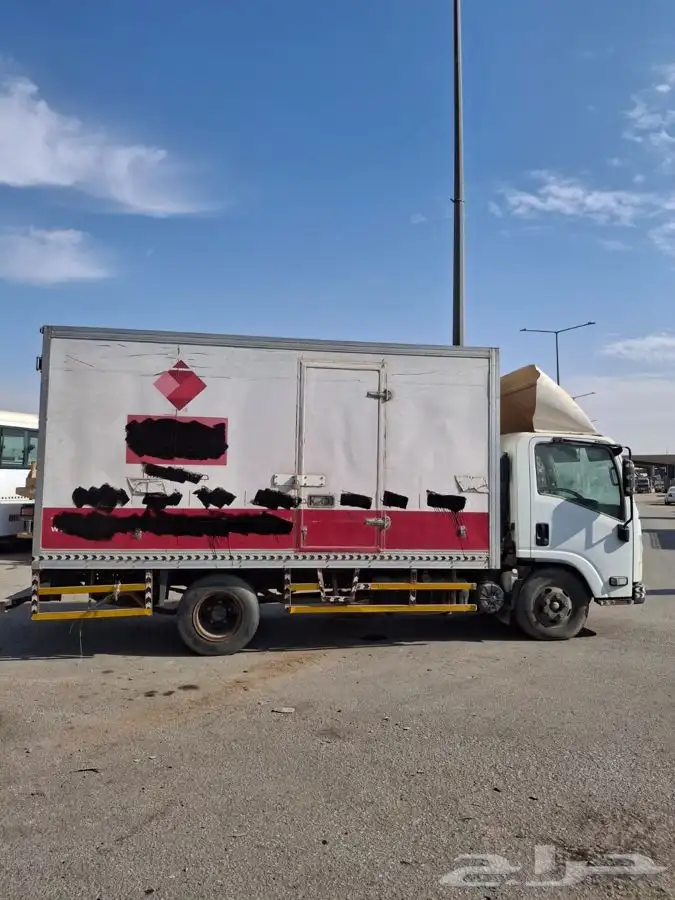 ايسوزو دينه ثلاثة طن موديل  2009 6