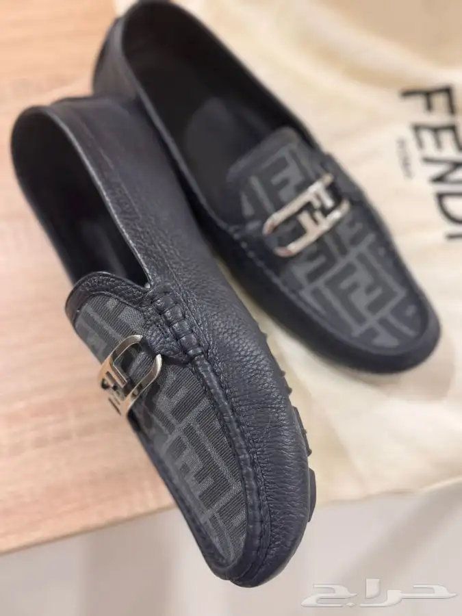 جزمة فندي رسمية Fendi 1