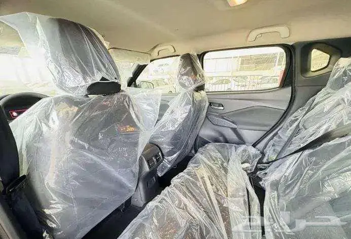 تتوفر فئات نيسان ماجنايت 2025 اصفار لمبيعات النقد والبنوك 8