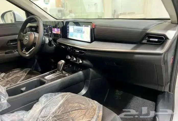 تتوفر فئات نيسان كيكس اصفار لمبيعات النقد والبنوك باقل ربح 15