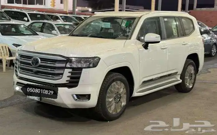 لاند كروزر GXRL4 ابيض 2025 0