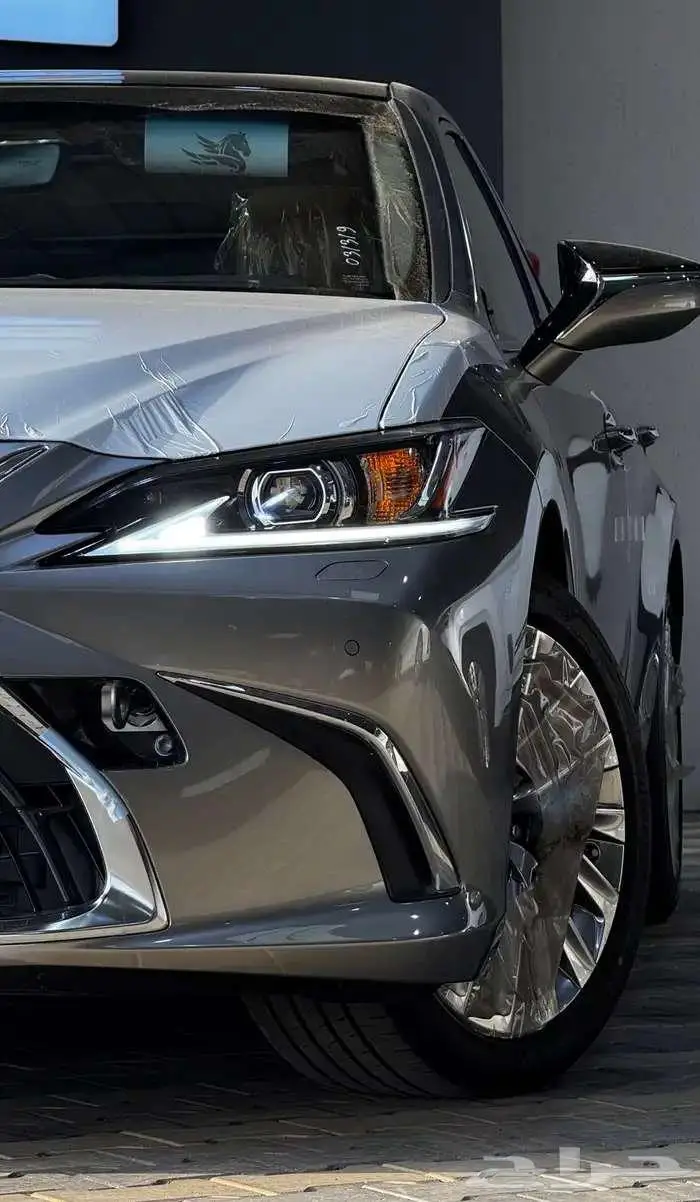 الفخامة وصلت   لكزس ES 350 موديل 2025 معرض الفرسان 12