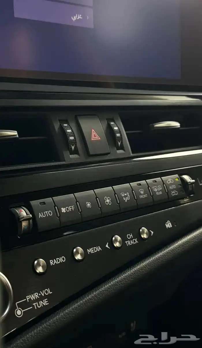 الفخامة وصلت   لكزس ES 350 موديل 2025 معرض الفرسان 17