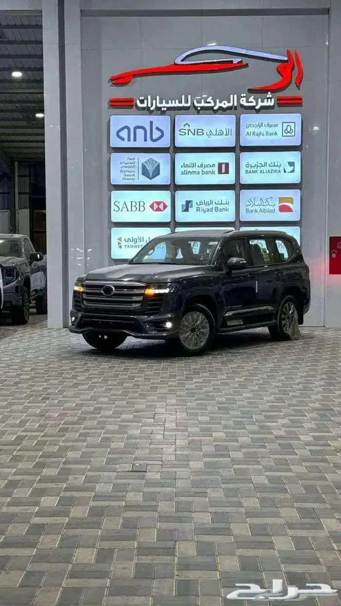 تويوتا لاندكروزر GXR L5 فل كامل خليجي 2025 - 328.000 0
