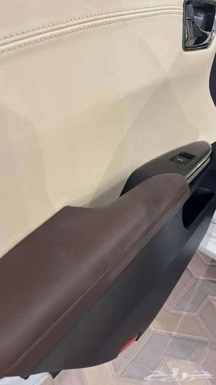 تويوتا افالون 2015 مخزن شبه الاصفار عداد 24 الف 10