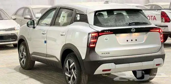 تتوفر فئات نيسان كيكس اصفار لمبيعات النقد والبنوك باقل ربح 12