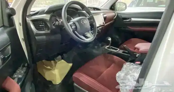 تايوتا هايلكس 2025 GLX-S بنزين بريمي 6